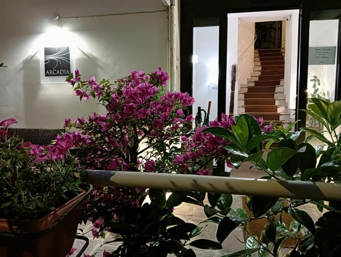 Hotel Arcadia Ματσεράτα Εξωτερικό φωτογραφία