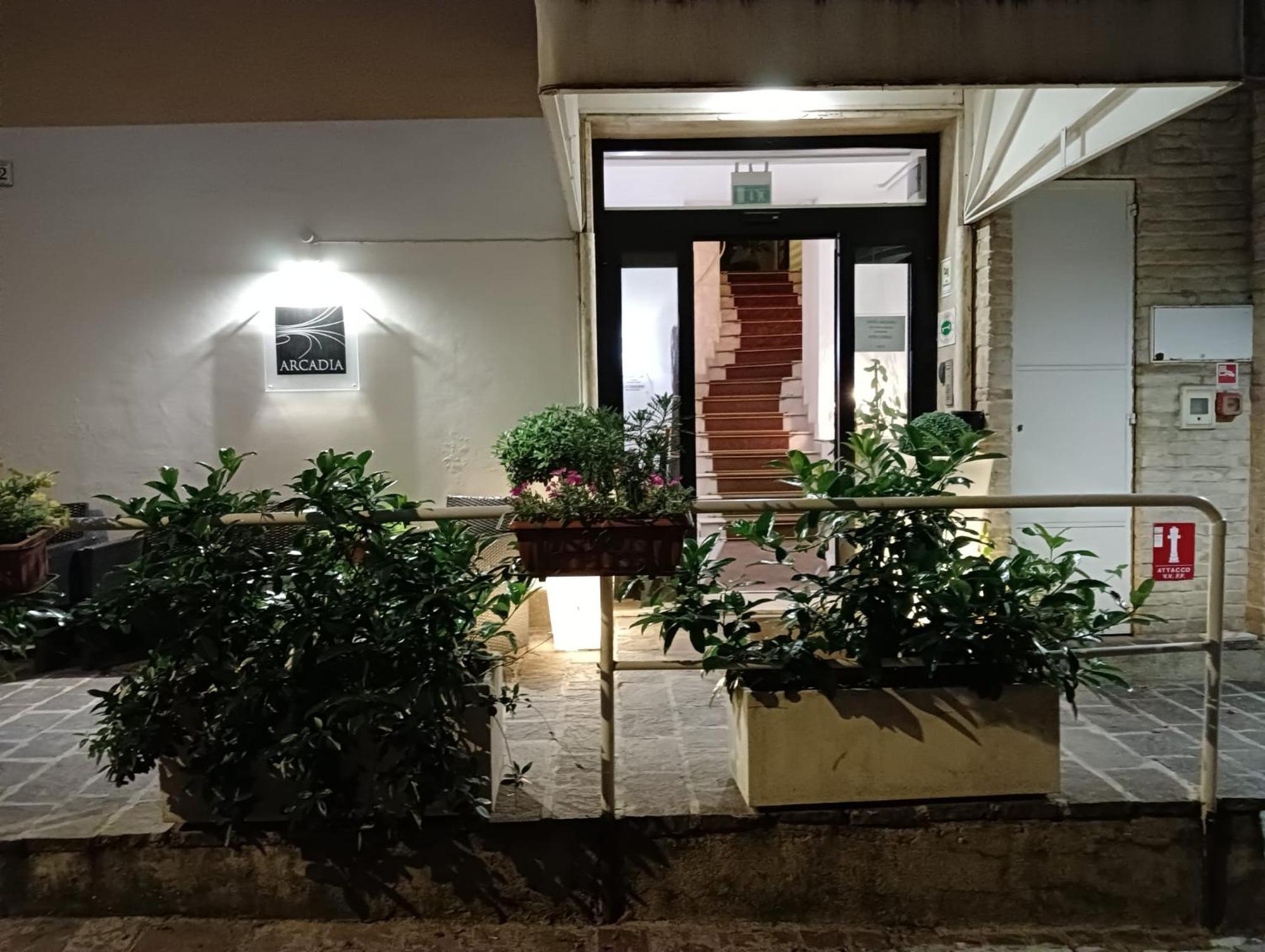 Hotel Arcadia Ματσεράτα Εξωτερικό φωτογραφία