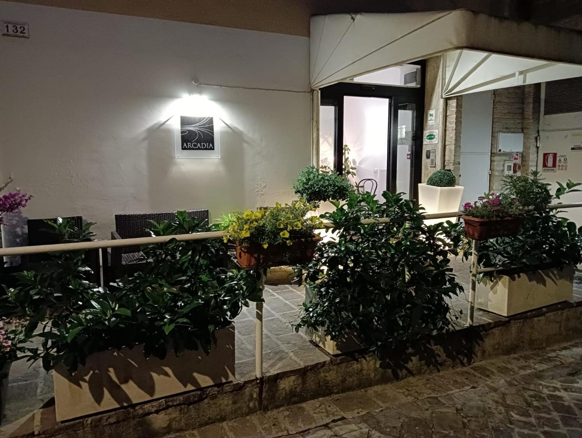 Hotel Arcadia Ματσεράτα Εξωτερικό φωτογραφία