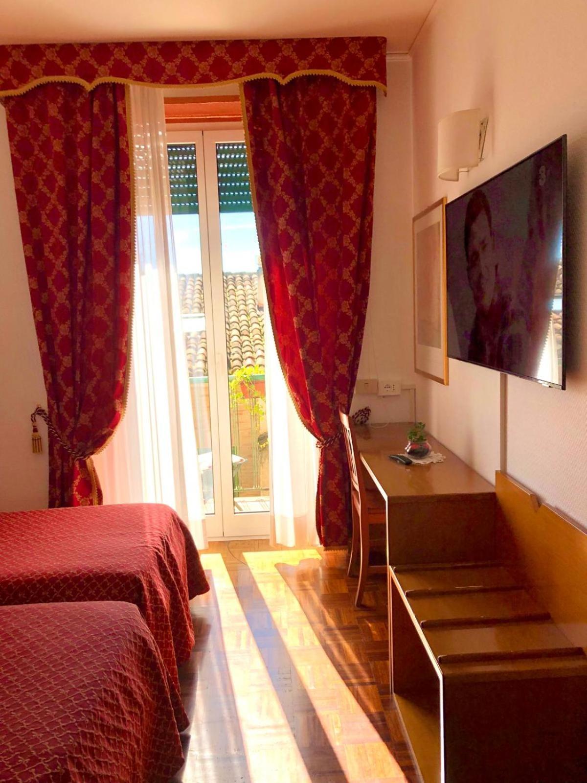 Hotel Arcadia Ματσεράτα Εξωτερικό φωτογραφία