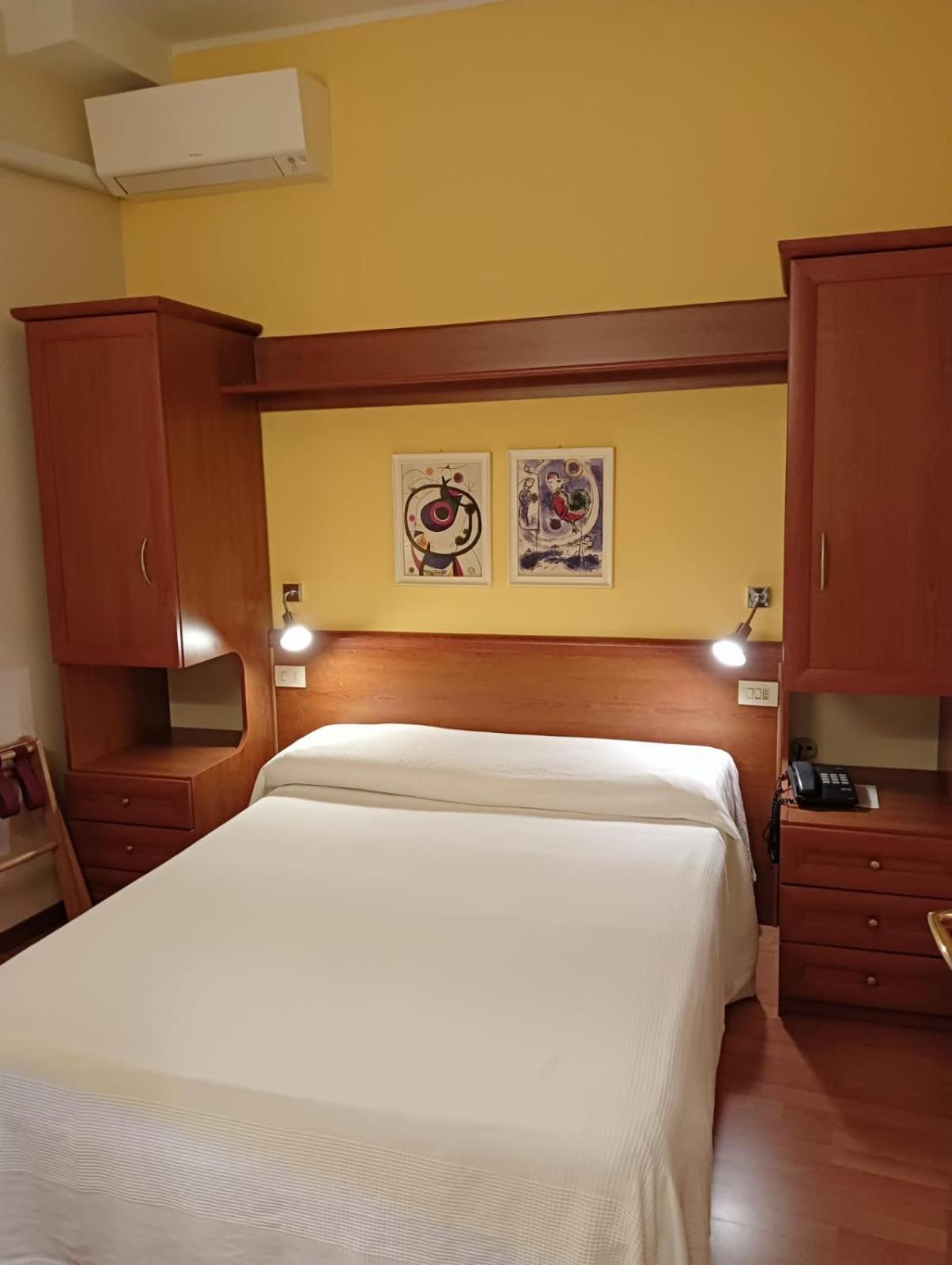 Hotel Arcadia Ματσεράτα Εξωτερικό φωτογραφία